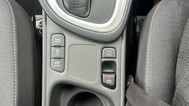 Toyota Yaris 1.5 Hybrid Design 5dr CVT Hybrid Hatchback